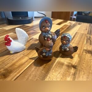 Vintage Chicken Decor